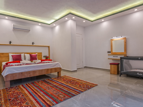  gece  -  Kasım
  | Kalkan İslamlar Muhafazakar Villa (4 Kişilik, Korunaklı Havuzlu, Jakuzili Seçenekli)